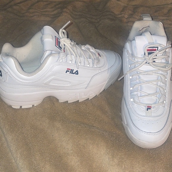 Fila Disruptor Sneakers - Picture 2 of 11